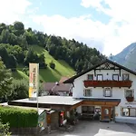 Alpenrose Värdshus 3*