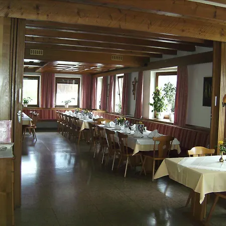 بيت ريفي Alpenrose 3*